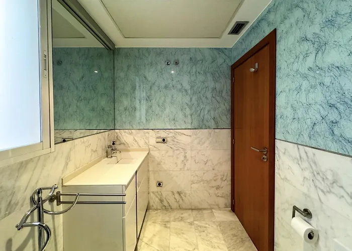 Bonito En Historica Plaza Del Tossal * Βαλένθια