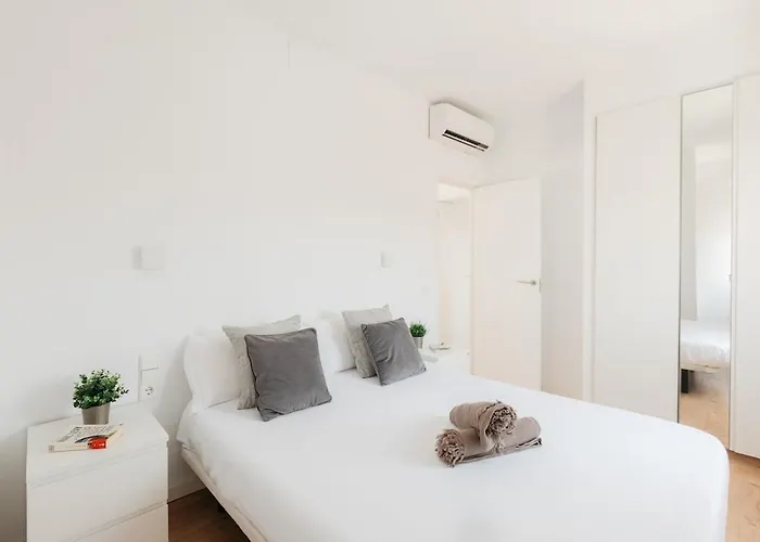 Penthouse With Terrace 2 Bedrooms 2 Bathrooms *