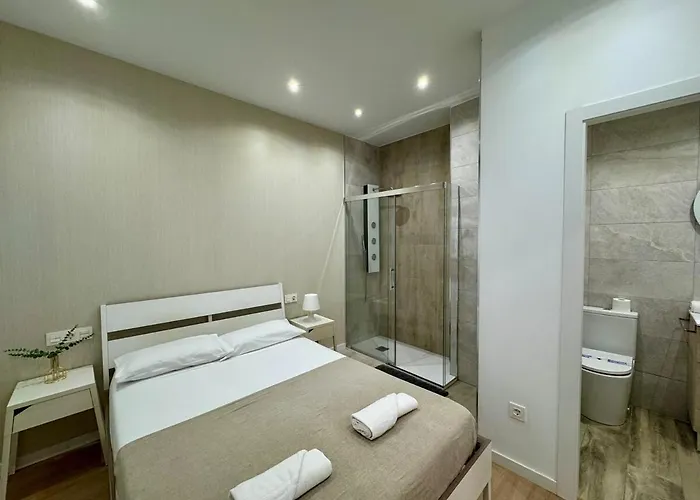 Reino Vlc - Centrico Y Amplio Piso * 발렌시아