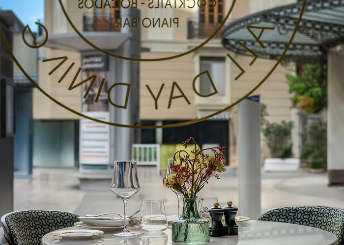 Grand Centenari, Valencia, Autograph Collection Valence