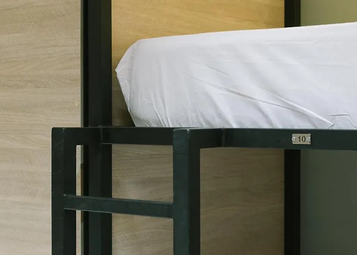 Hostel U-nit Park Βαλένθια