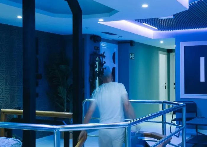 Hostel U-nit Park Βαλένθια