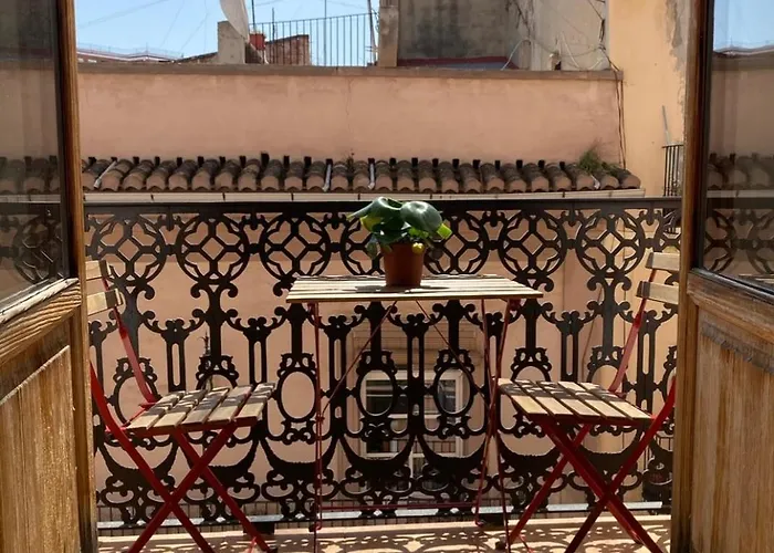 Bright, Charming,in The Historic Center *