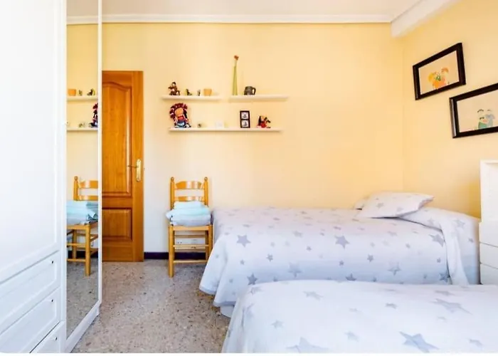 Se Alquila Doble Con Aire Acondicionado Valencia