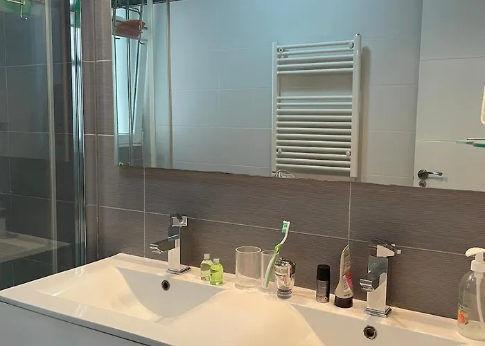 Casa Calma - Modern Apartment, Perfect Location - Need For A Great Time In Διαμέρισμα *