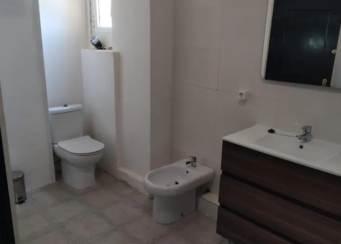 Apartahotel AmazINN Places Casa Calabuig Valencia Puerto - No Ascensor - 3*