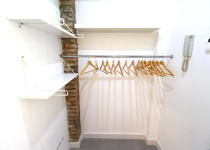 Piso En El Carmen Cerca Del Mercado