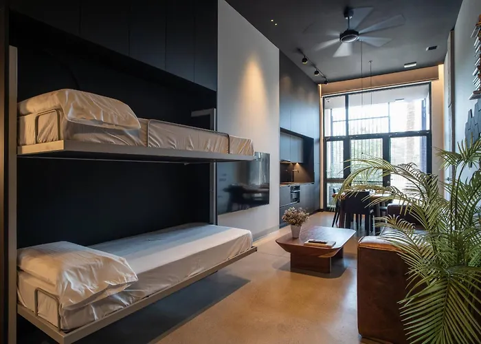 Loft 60 M2 Ideal For Small Families شقة *