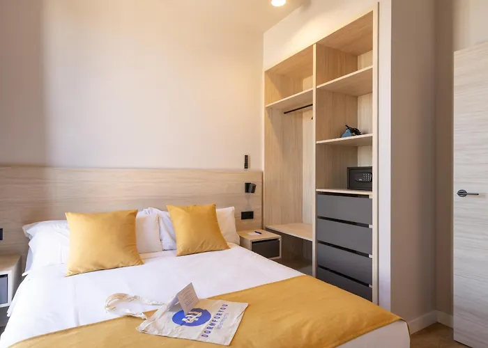 Dorm4you Arena 2 Aparthotel