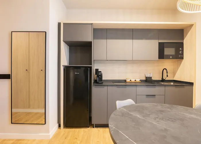 Dorm4you Arena 2 4* Valencia