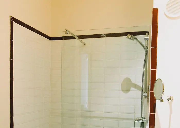 Ad Hoc Monumental 1881 Hotel 3*