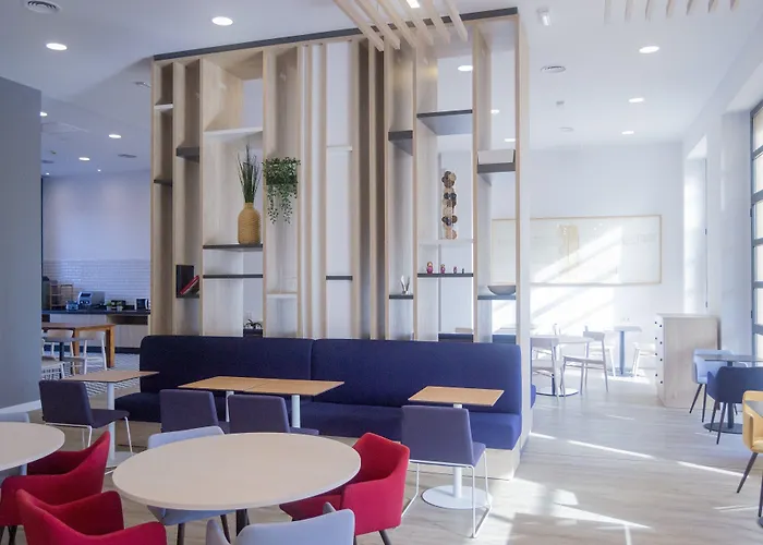 Express Ciudad De Ciencias By Ihg Szálloda Valencia