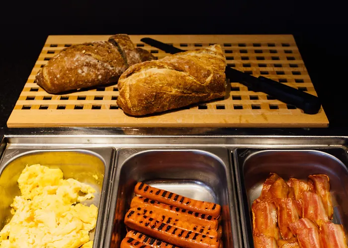 Malcom&barret Hotel 3*