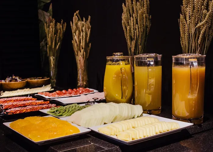 Malcom&barret Hotel 3*