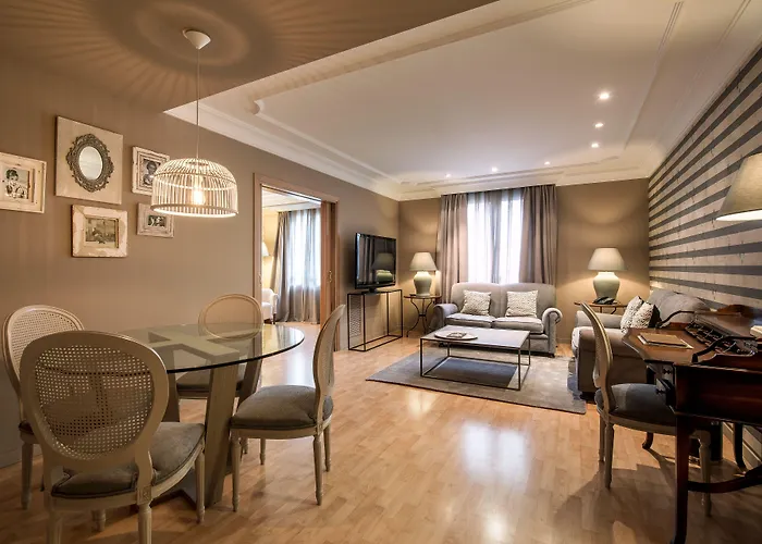 文奇莱斯酒店 4*