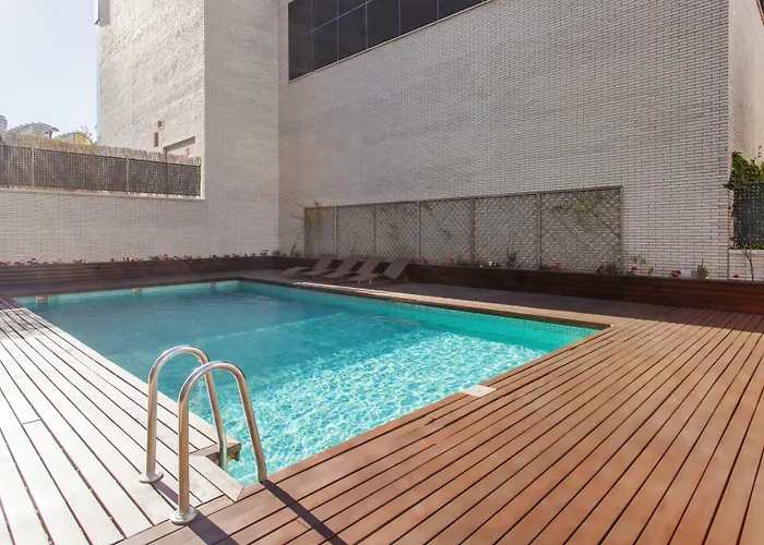 إليونيون 4 4*