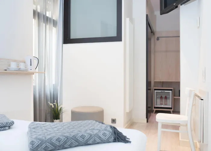 Hotel Mate Oliveira - Centre, 3*