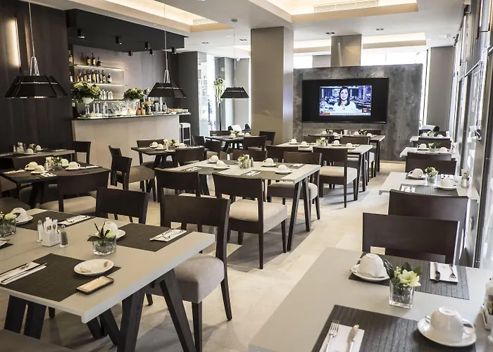 Szálloda Vincci Mercat 4*