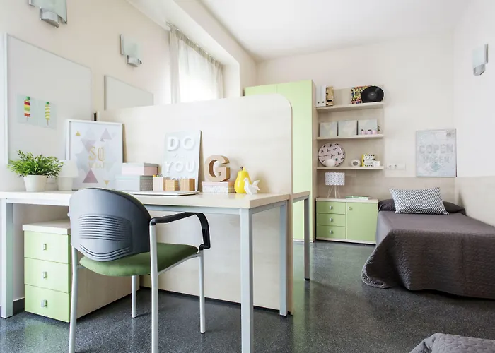 Residencia Universitaria Resa Damia Bonet * Валенсия