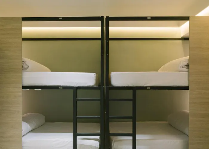 Hostel U-nit Park Βαλένθια