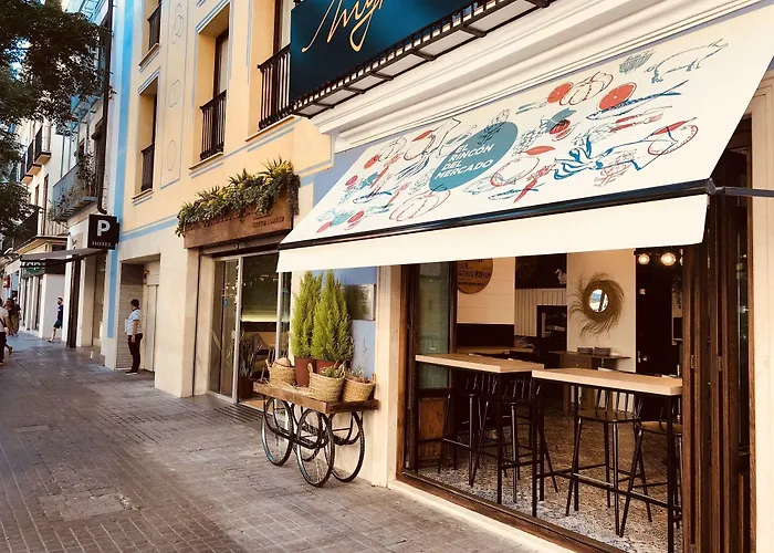 Myr Plaza Mercado & Hotel 4*