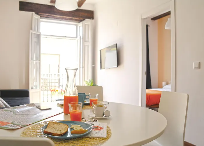 Down Town Apartman *