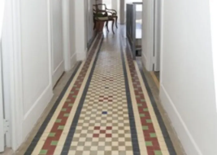 Gæstehus Nwt Station Valencia