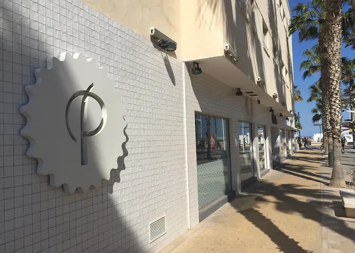 게스트하우스 Malvarrosa 2*