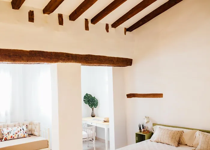 Ottoh Charm Πανσιόν