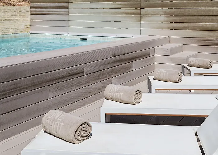 호텔 One Shot Mercat