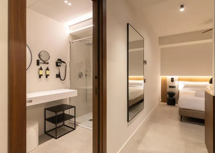 호텔 Moontels Colon *