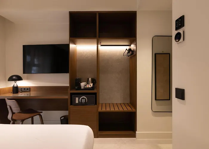 Moontels Colon * ולנסיה