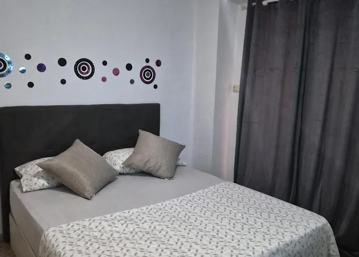 בית אירוח Democracia Delux ולנסיה