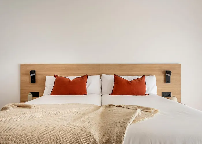 Aparthotel B48 Feria