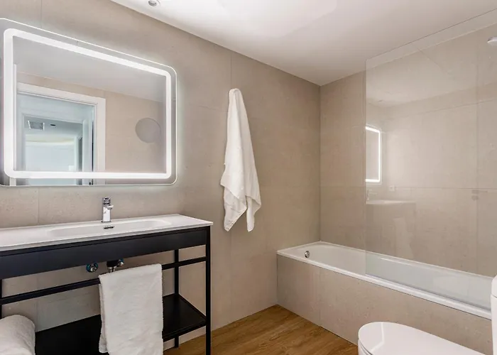 Aparthotel B48 Feria