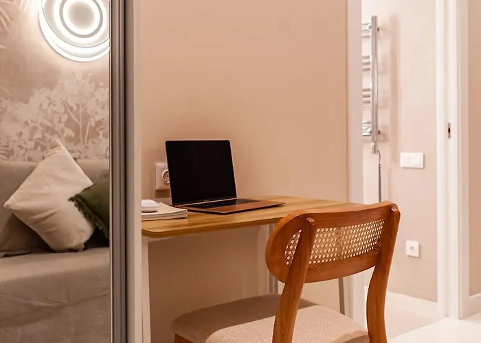 Era Deluxe Oasis 1 Near The *