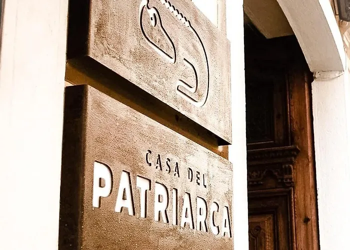 Konukevi Casa Del Patriarca Valensiya