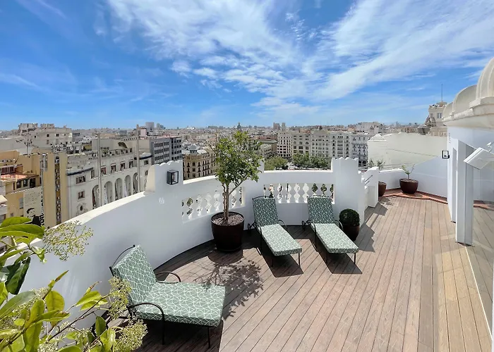 Melia Plaza Szálloda