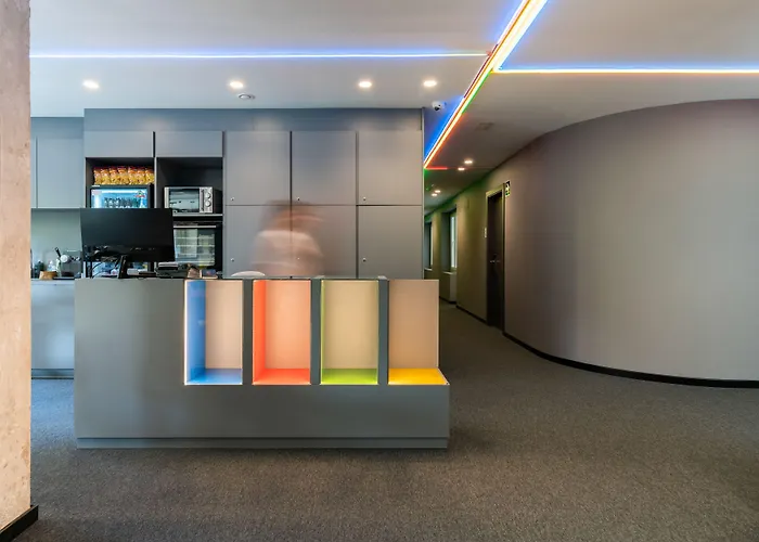 Nest Style 3* فالنسيا