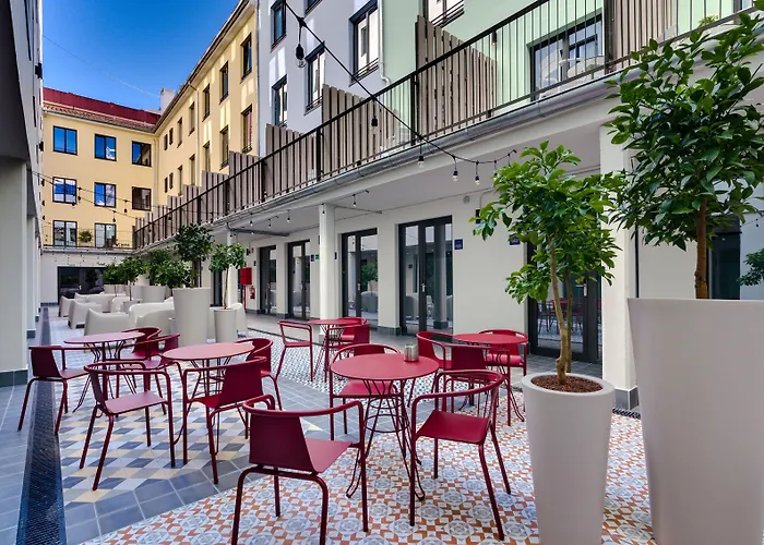 Livensa Living Viveros - فالنسيا