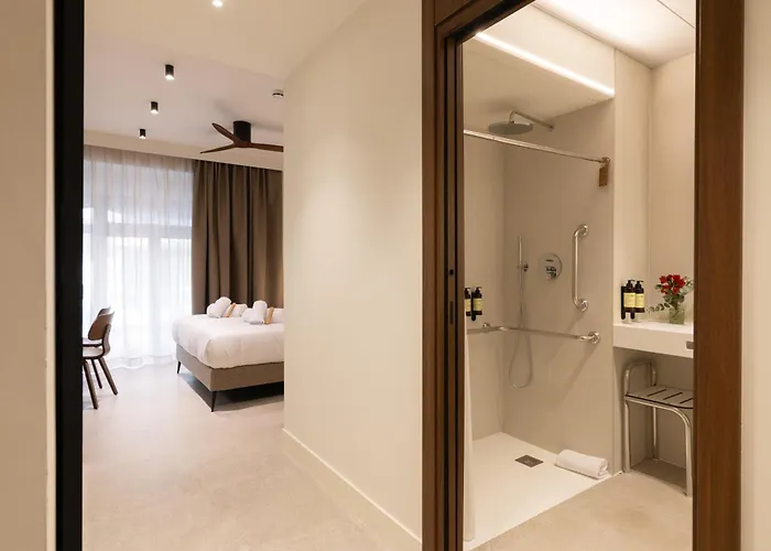 Moontels Colon * 발렌시아