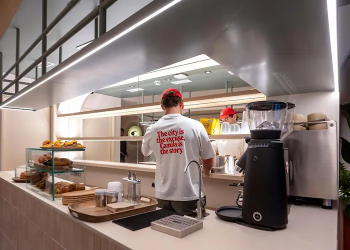 Camila Хостел *