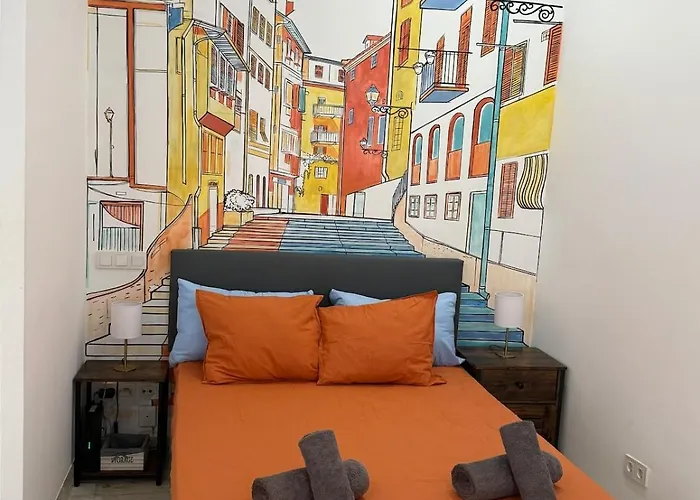 Loft Boutique 2 Next To Torres De Serrano شقة