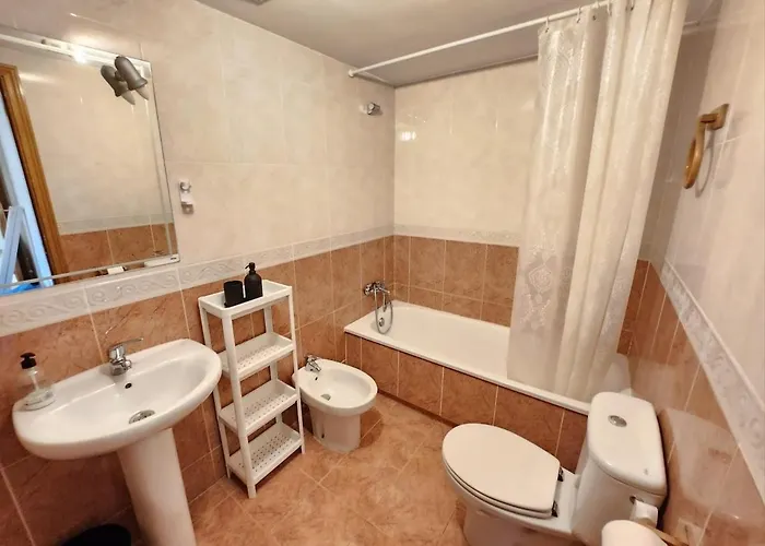 Cortes - Pool Paddle Tennis Court And Gym * 발렌시아