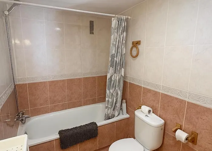 Cortes - Pool Paddle Tennis Court And Gym *