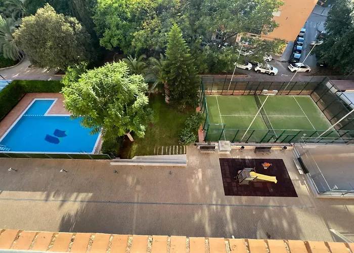 Cortes - Pool Paddle Tennis Court And Gym 발렌시아