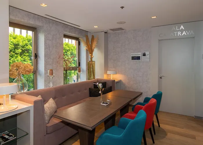 Sh Colon Hotel Valence