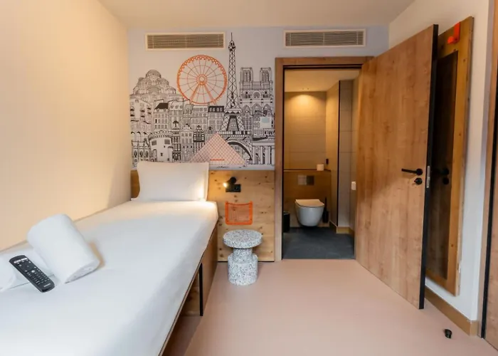 호텔 Easyhotel Ciutat Vella 2*