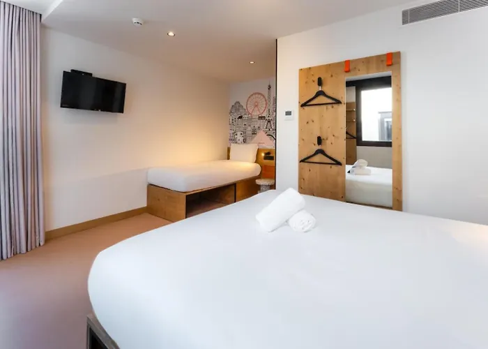 Easyhotel Ciutat Vella