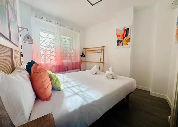 펜션 Design & Stylish House In The Center Of